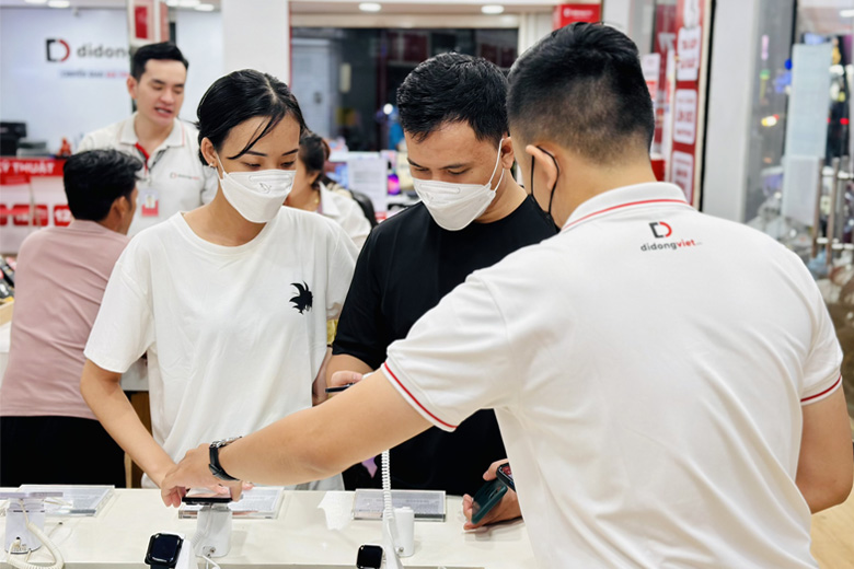 mua điện thoại ở didongviet có tốt không